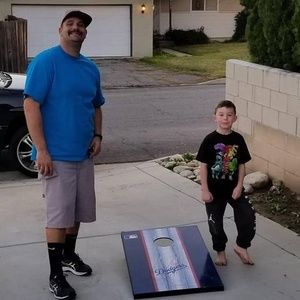 Meet your Posher, Dustin